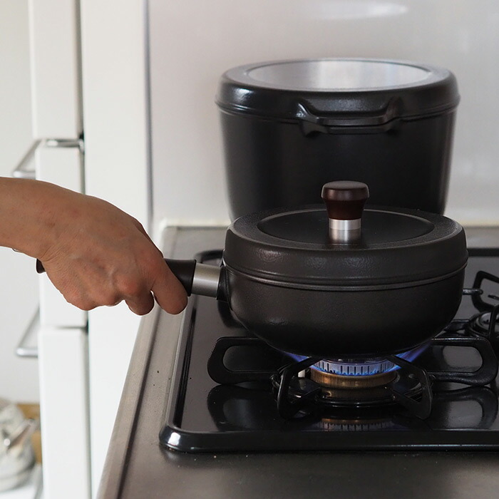 味わい鍋　片手　18cm