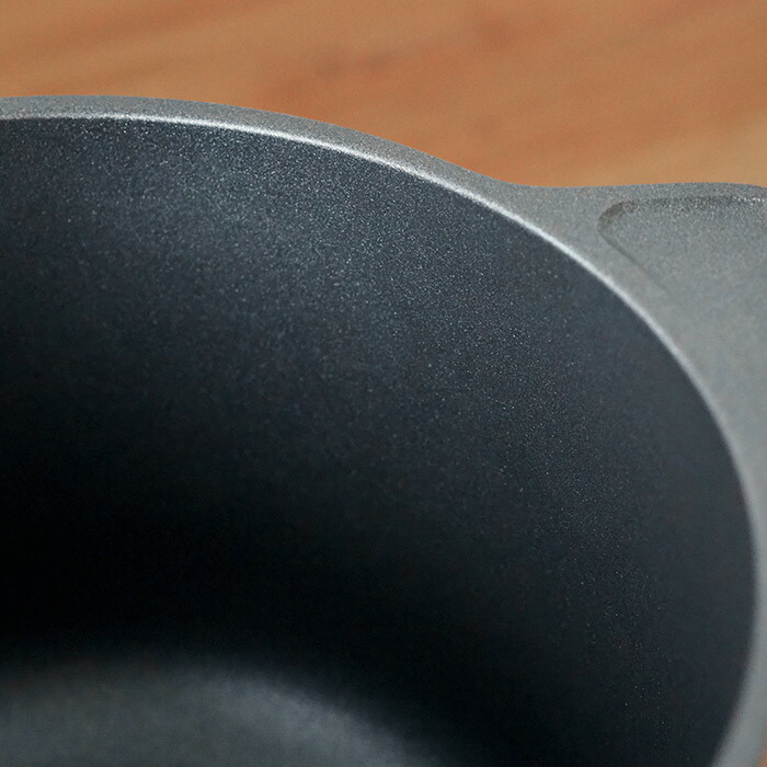 味わい鍋　両手特深　22cm