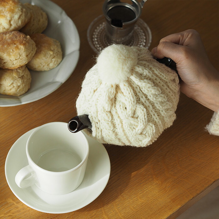 サンク　ハイランド2000　ケーブル編みティーコージー　2カップ用　アイボリー　/　CINQ　※