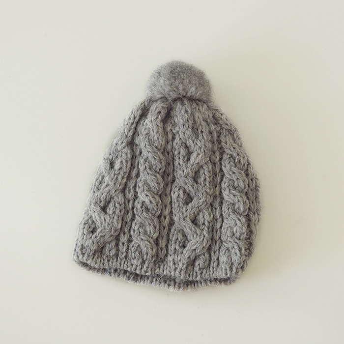 サンク　ハイランド2000　ケーブル編みティーコージー　2カップ用　ライトグレー　/　CINQ　※