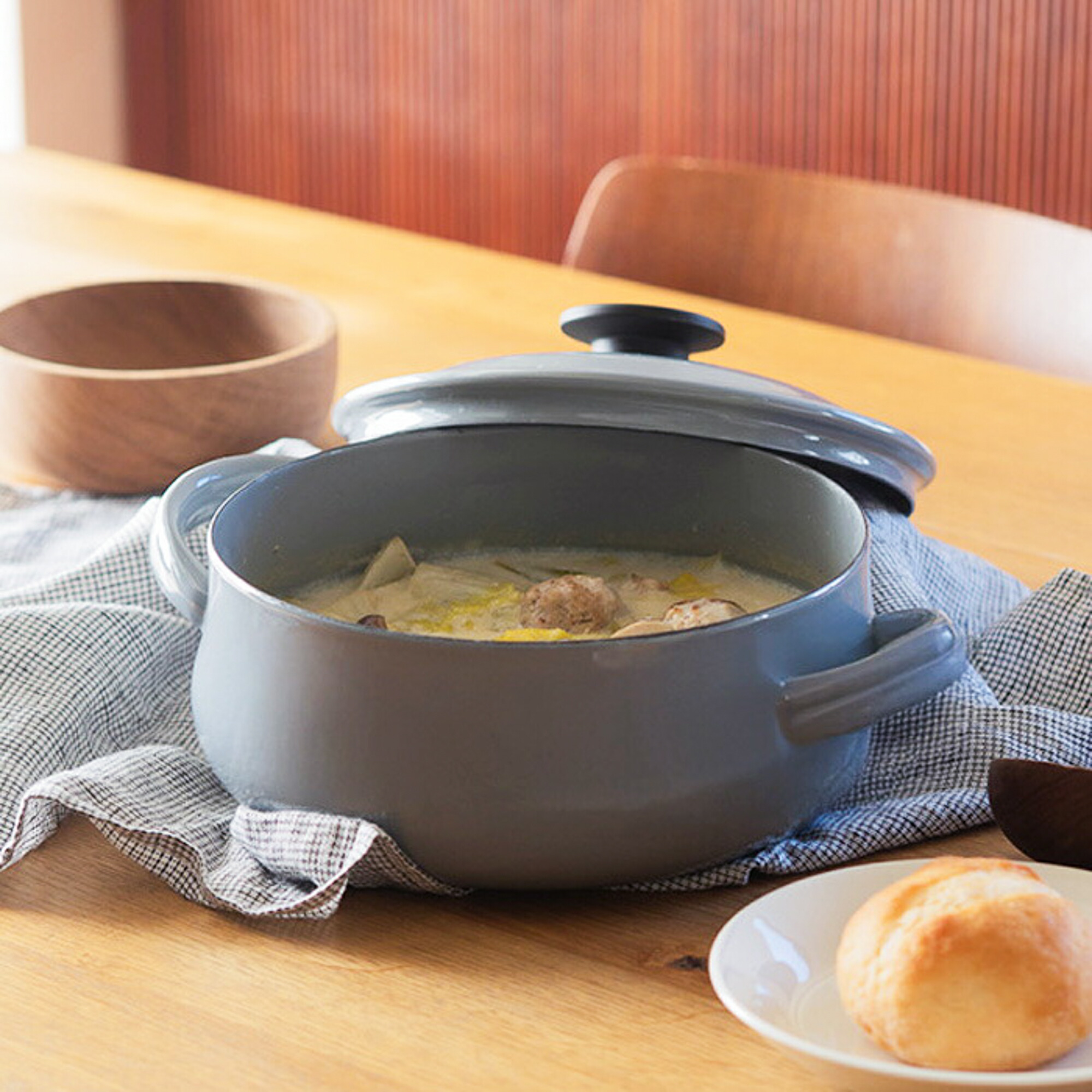 野田琺瑯×天一印　LUKE（ルーク） 浅型キャセロール 21cm　グレー