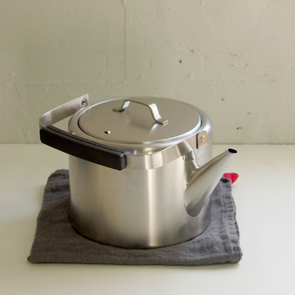 工房アイザワ　ブラックピーマン　200Vストレートケトル　2.0L　サテン