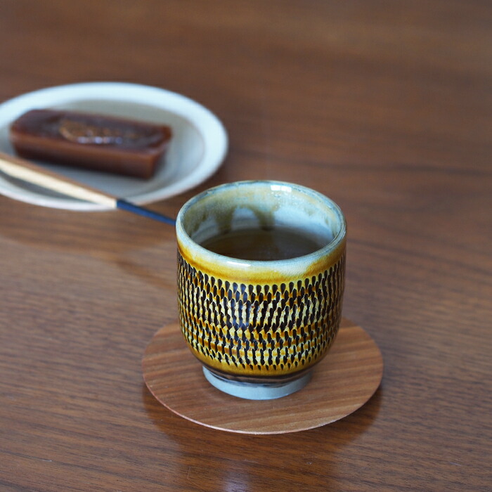 小鹿田焼　小袋窯　湯呑み　飴釉飛びかんな