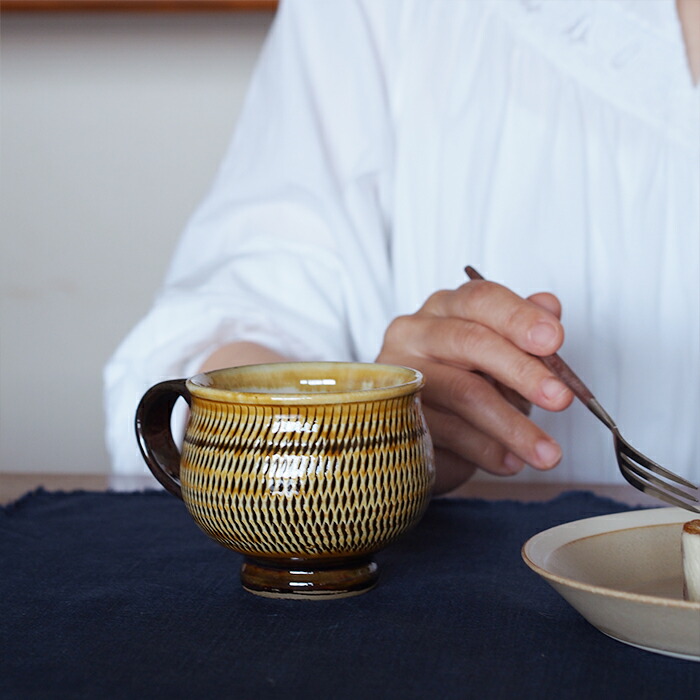 小鹿田焼 小袋窯 マグカップ 飴釉飛びかんな