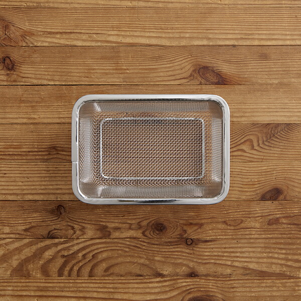 家事問屋　下ごしらえ角ザル　1/2