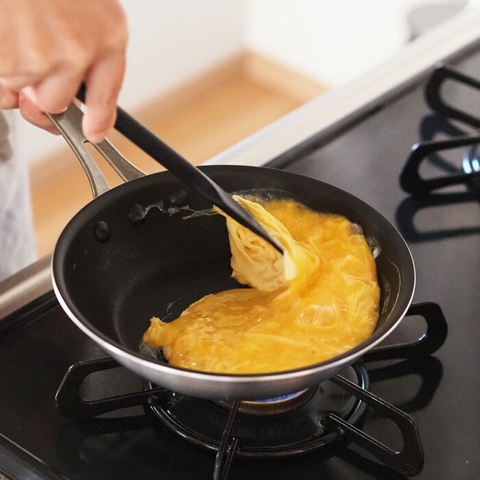 中尾アルミ製作所　シルクフライパン　浅型（新ステンキャスト）　18cm