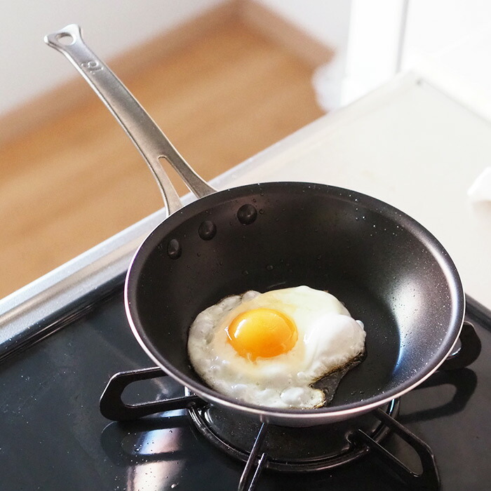 中尾アルミ製作所　シルクフライパン　浅型（新ステンキャスト）　18cm