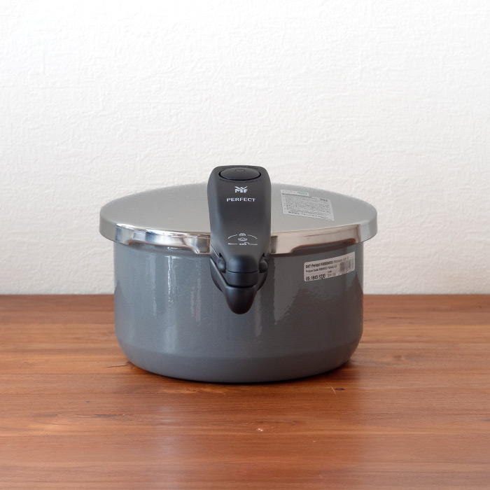 ヴェーエムエフ　フュージョンテック　ミネラル　圧力鍋　4.5L　プラチナム　/　WMF