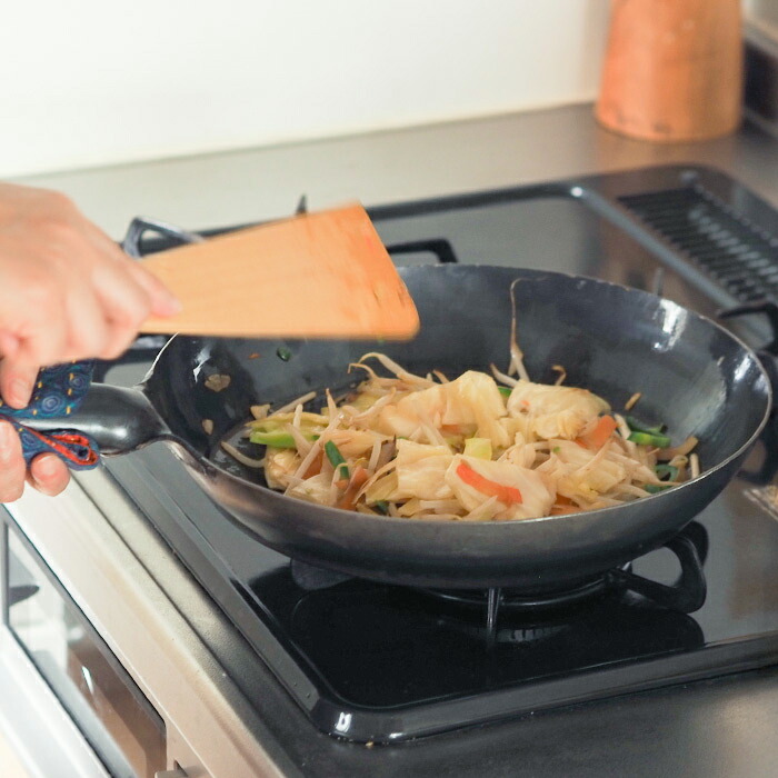 【公式】山田工業所　鉄打出【丸柄フライパン】 （1.6mm） 30cm 空焚き済み