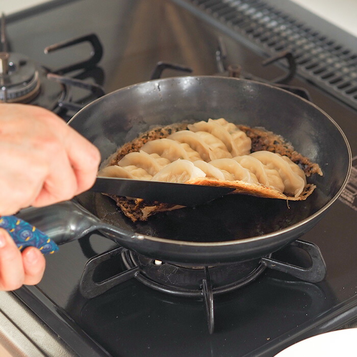 【公式】IH対応　山田工業所　鉄打出【丸柄フライパン】 （3.2mm） 24cm 空焚き済み