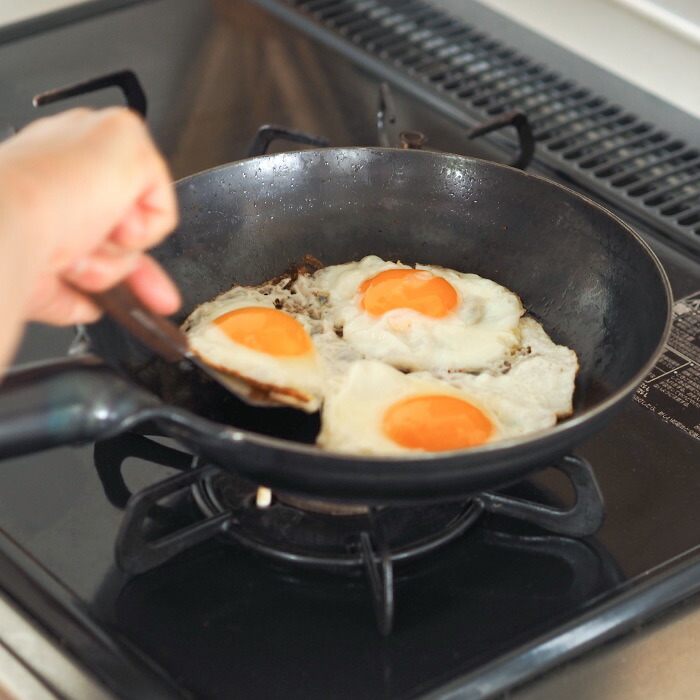 【公式】山田工業所　鉄打出【丸柄フライパン】 （2.3mm） 24mm 空焚き済み