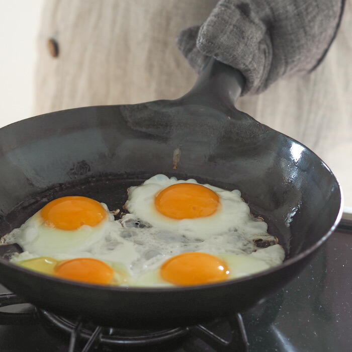 【公式】IH対応　山田工業所　鉄打出【丸柄フライパン】 （3.2mm） 26cm 空焚き済み