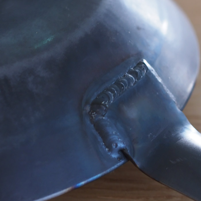 【いろはに千鳥でご紹介！】【公式】【プロキッチンオリジナル】山田工業所　鉄打出　ちょこっとフライパン　16cm（2.3mm）　空焚き済み　/　