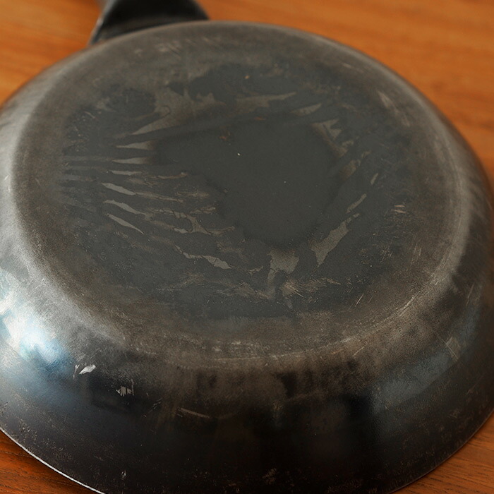 【公式】IH対応　山田工業所　鉄打出【丸柄フライパン】 （3.2mm） 30cm 空焚き済み