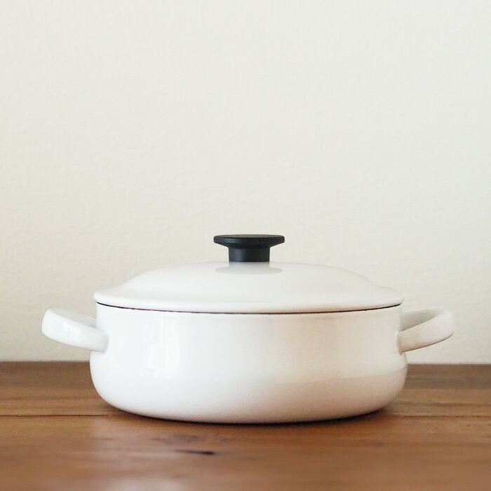 野田琺瑯　LUKE（ルーク） 浅型キャセロール 25cm　ホワイト